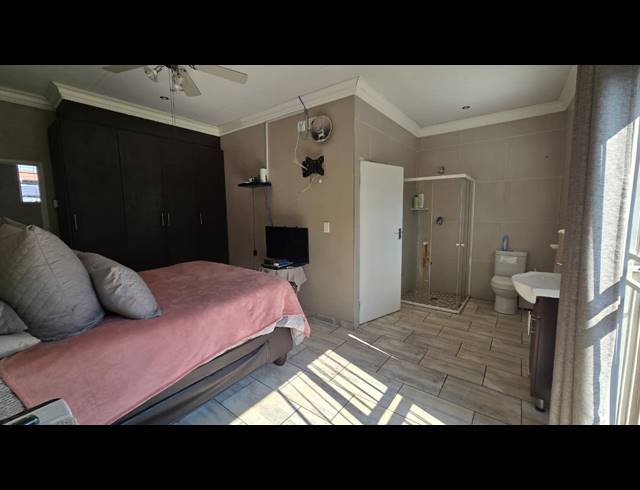 4 BEDROOM FREEHOLD FOR SALE IN VERWOERDPARK